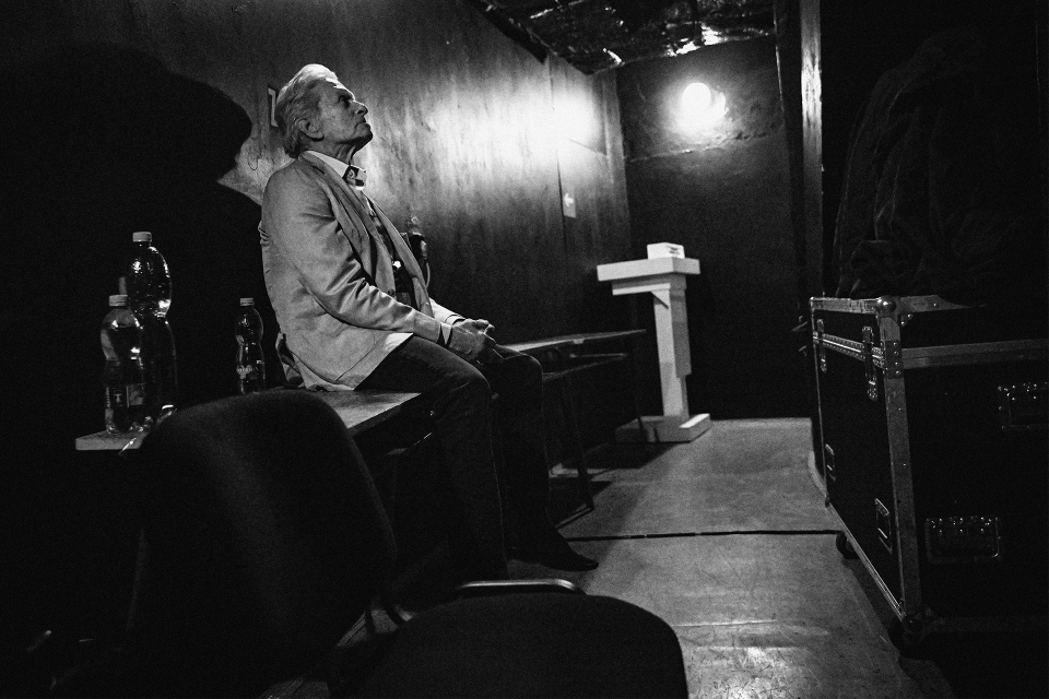 KARLOVY VARY INTERNATIONAL FILM FESTIVAL B&W DOCUMENTARY SERIES