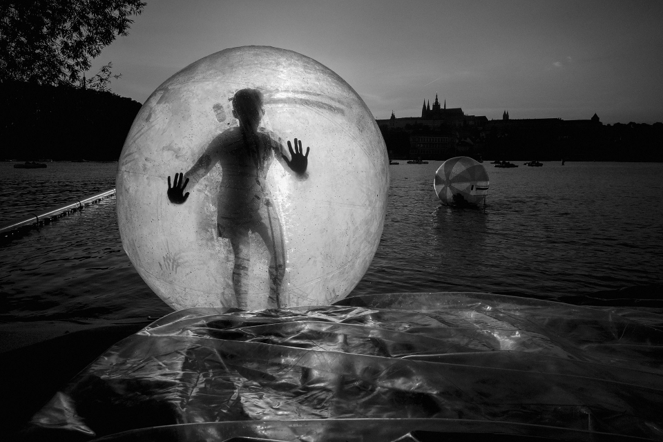 LIFE IN PRAGUE 