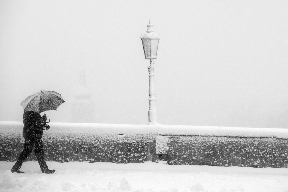 LIFE IN PRAGUE 