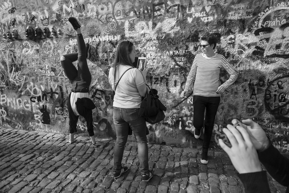 LIFE IN PRAGUE 