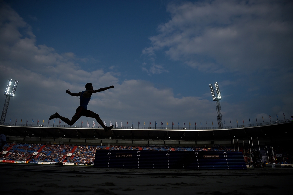 SPORT SINGLES PORTFOLIO